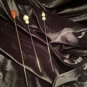 Vintage Lot of 3 Fashionable Hat Pins Various Designs‎